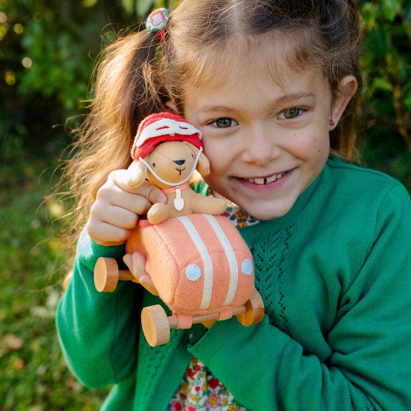 OLLI & ELLA – HOLDIE DOG-GO "RACER GIRL"