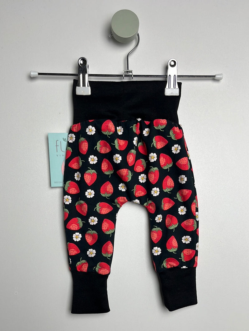 Jersey Pants Strawberries - 62 - handmade