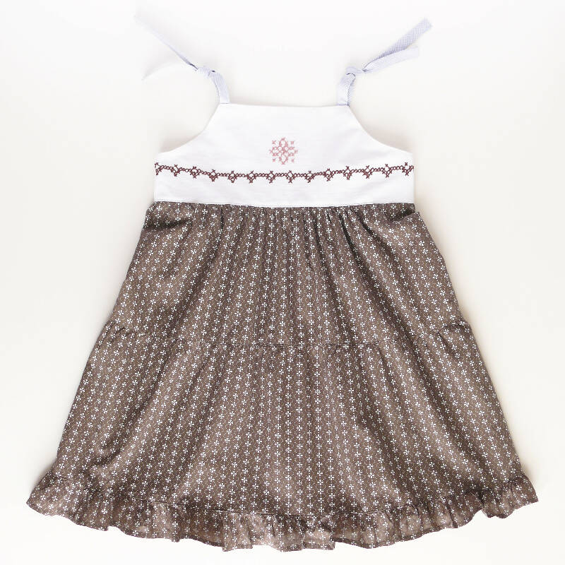 kronjuwel Sommerkleid mit Stickerei 104/110 braun weiß Baumwolle Leinen Upcycling Trägerkleid