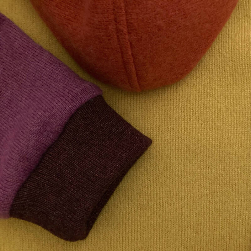 kronjuwel Kapuzenpullover aus 100% Kaschmir in Größe 98/104 gelb rosa orange aubergine Upcycling Colorblock Kinderpullover
