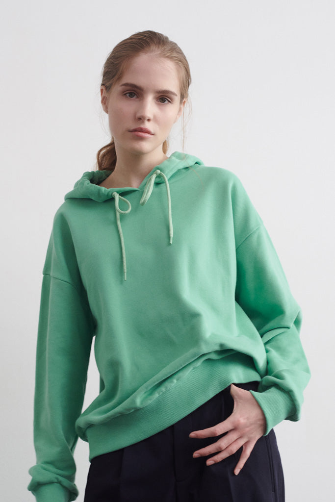 Lenzi Hoody in matt green for women