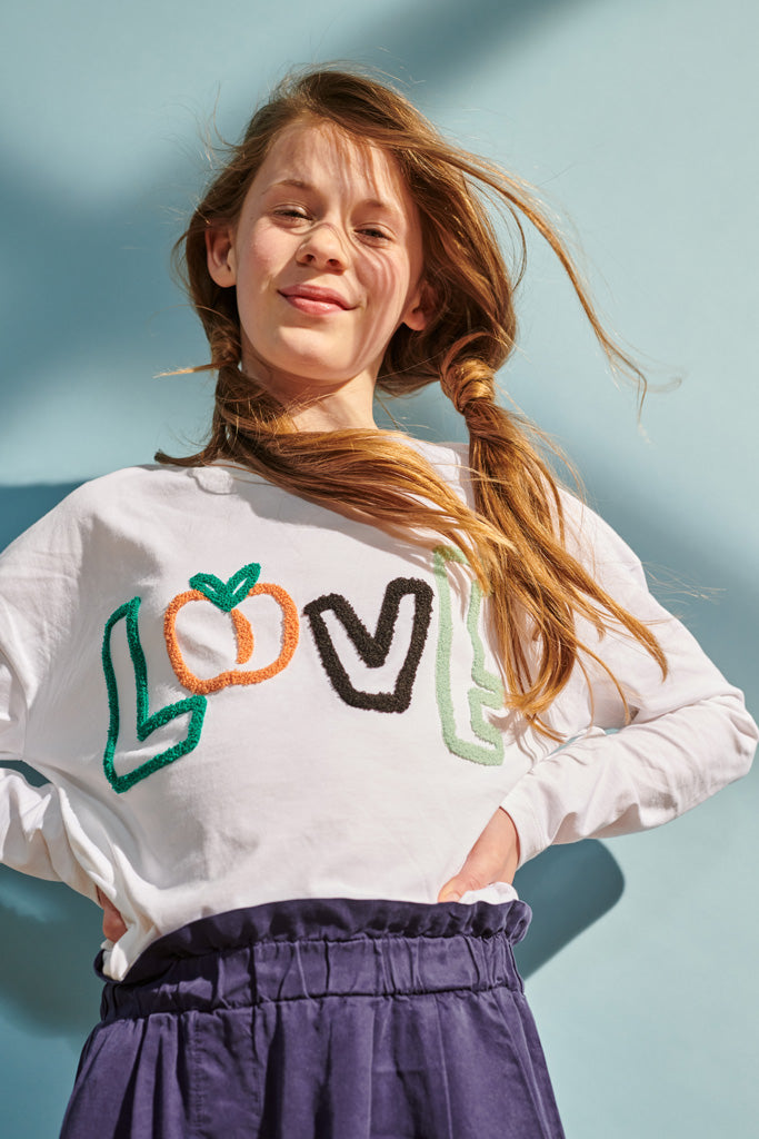 Toni longsleeve in weiss mit LOVE Print für Kinder