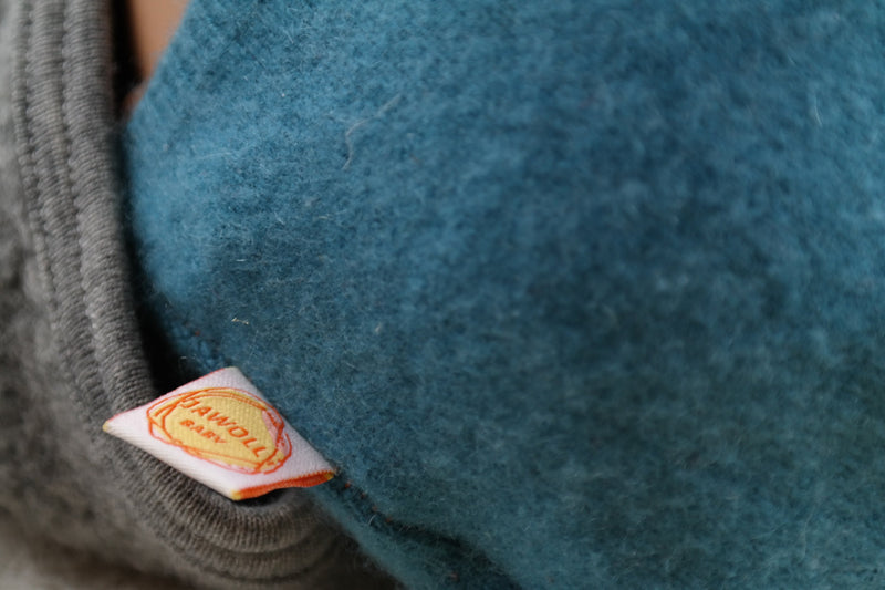 Jawoll Baby Beanie Mütze für Babys aus Upcycling Kaschmir in Türkis für Neugeborene KU 34 - 38