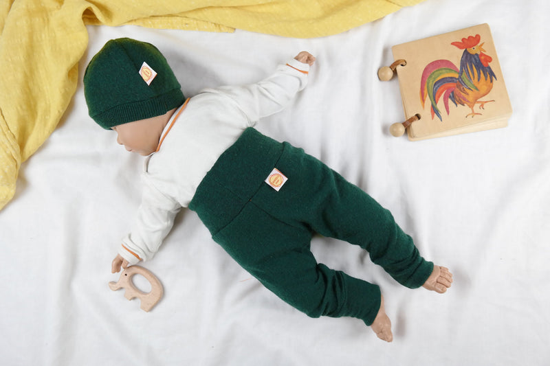 Jawoll Baby Baby-Set aus Hose und Mütze für Neugeborene 50/56