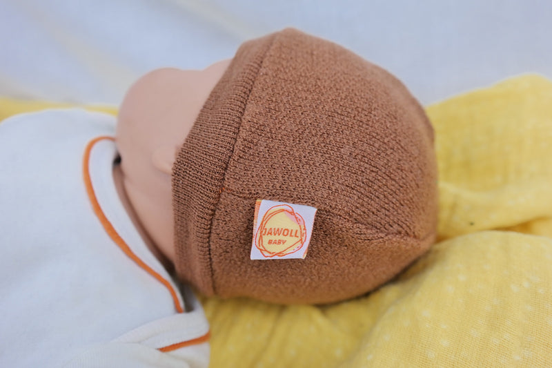 Jawoll Baby Baby-Set aus Hose und Mütze für Neugeborene 50/56 aus 100 % Upcycling Wolle in Braun