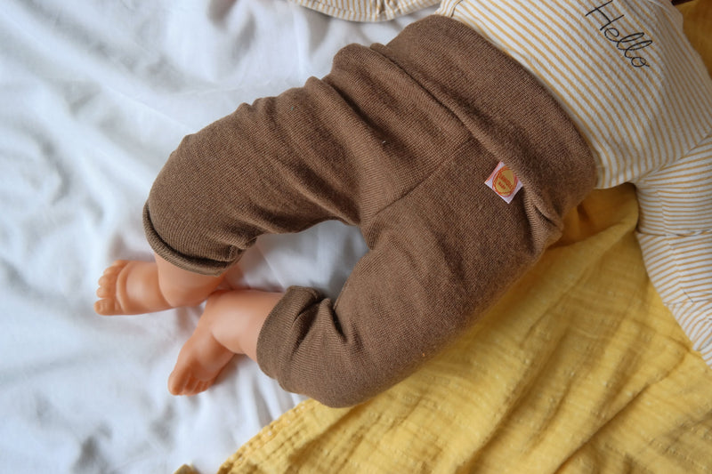 Jawoll Baby Sommerhose Knickerbocker für Babys aus Upcycling Wolle Größe 62/68 in Braun