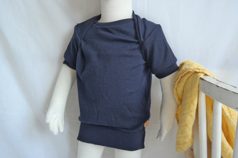 Jawoll Baby T-Shirt 98/104 aus 100 % Upcycling Wolle in Dunkelblau